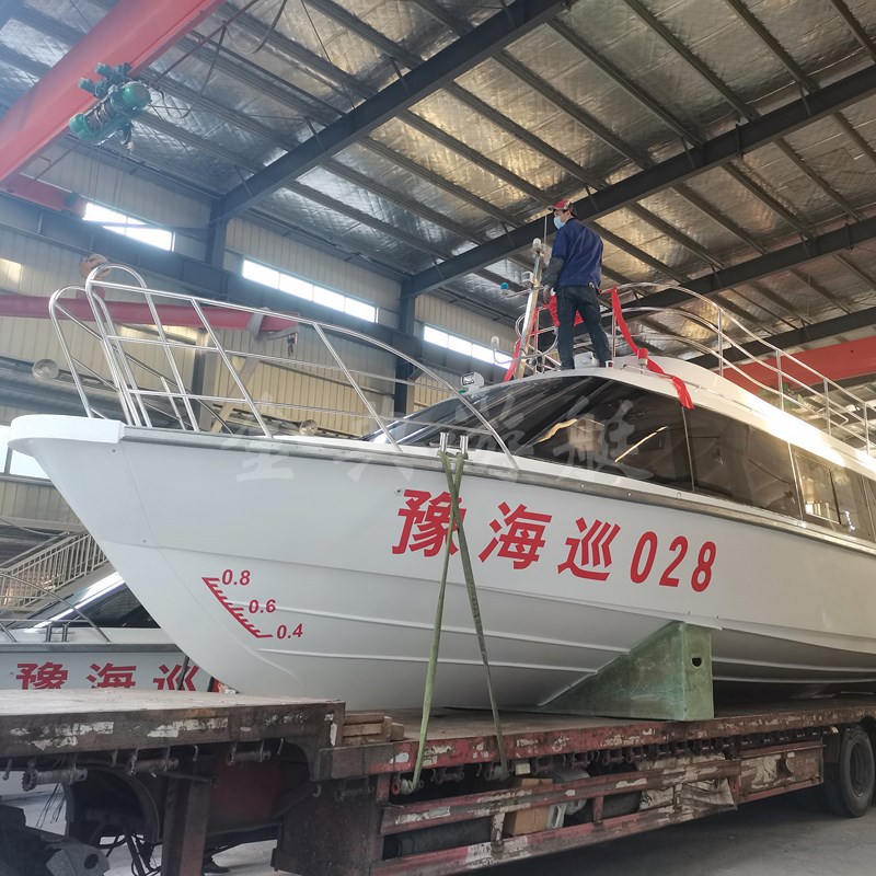 廠家供應(yīng)玻璃鋼客船，巡邏艇，交通艇，公務(wù)接待艇，觀光艇，游艇